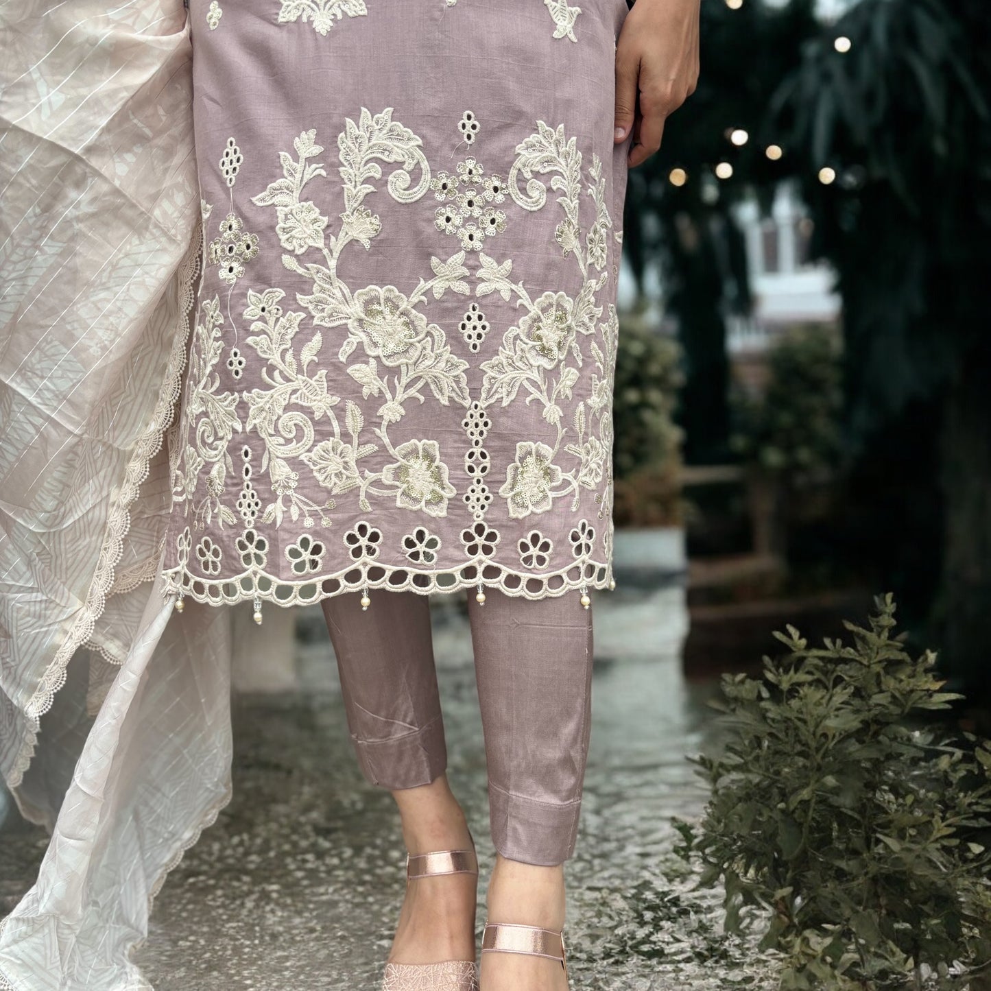 Pakistan embroidery 3-piece suit